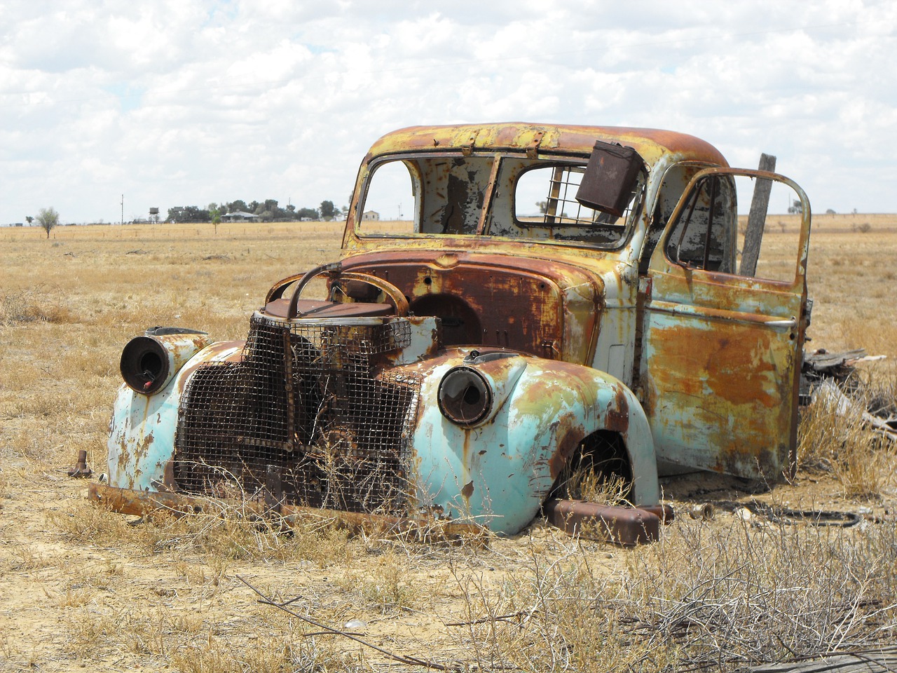 Chinos Junk Cars